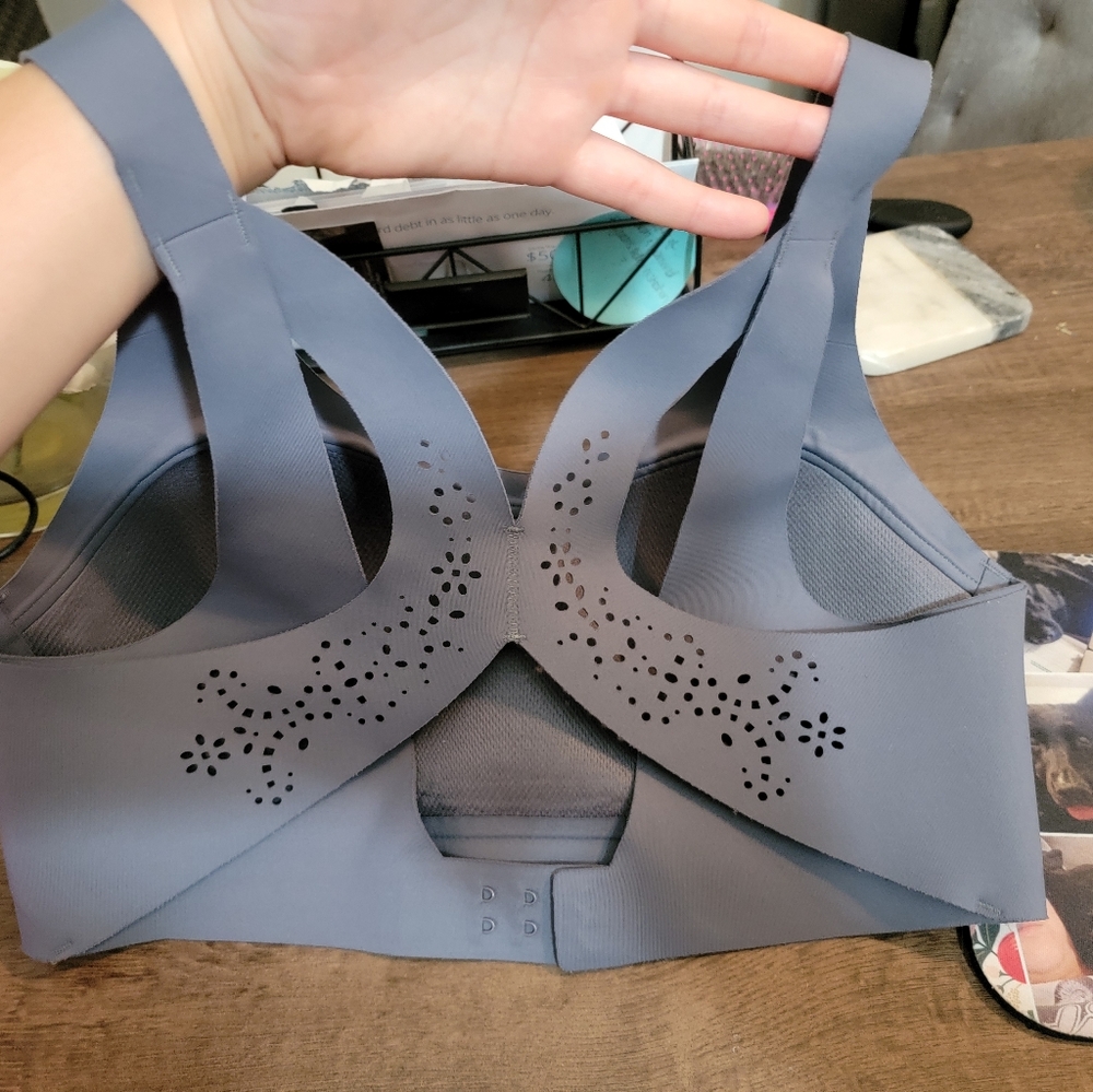 Victoria's Secret Angel Max Sport Bra